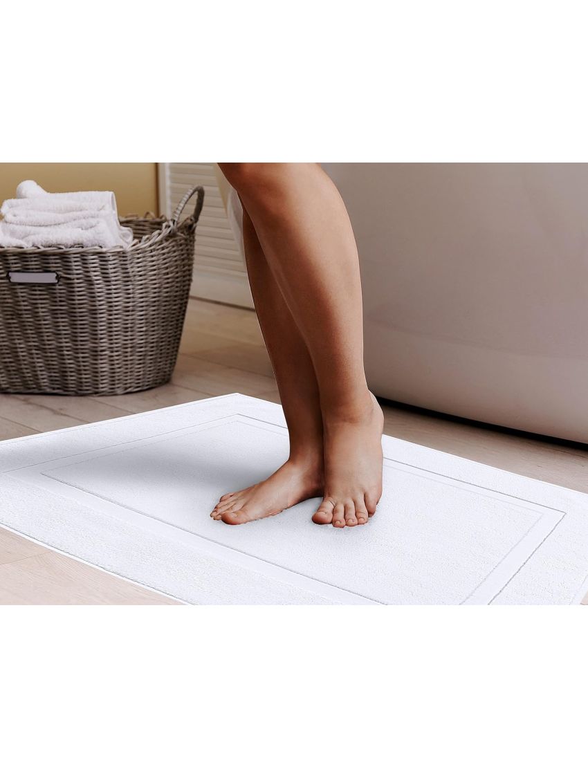 Classic Luxury Bath Mat - Absorbent Cotton