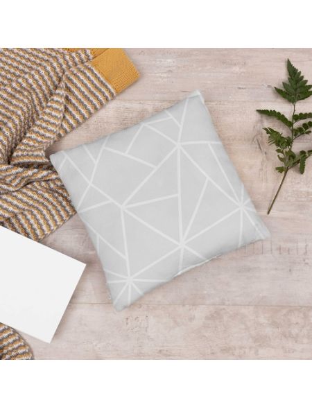 Malina Triangle Line Design